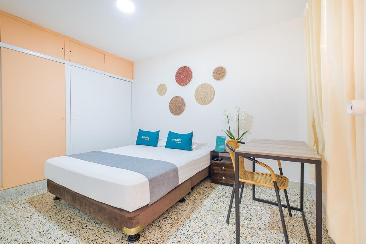 Casa De Pinos Hotel Букараманга Екстериор снимка