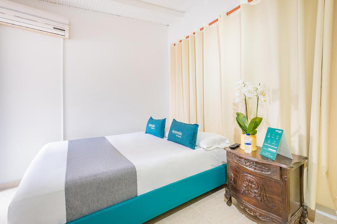 Casa De Pinos Hotel Букараманга Екстериор снимка