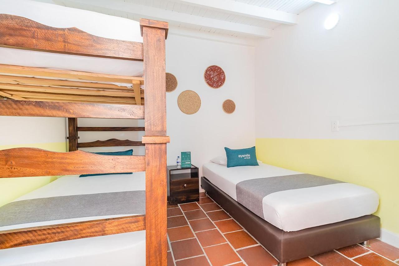 Casa De Pinos Hotel Букараманга Екстериор снимка