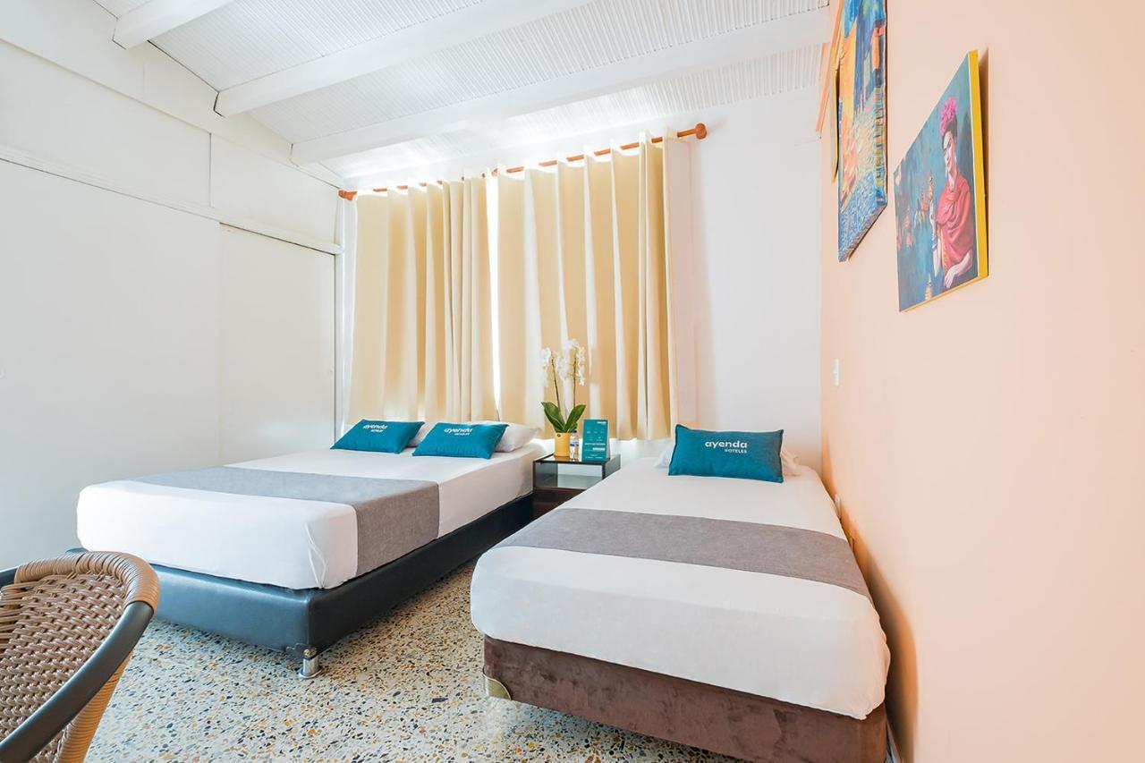 Casa De Pinos Hotel Букараманга Екстериор снимка