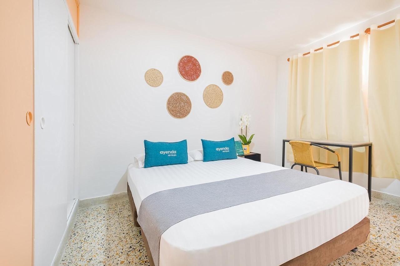 Casa De Pinos Hotel Букараманга Екстериор снимка