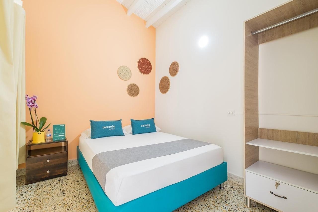 Casa De Pinos Hotel Букараманга Екстериор снимка